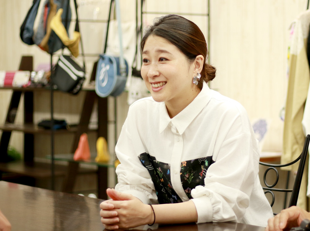 EC部主任朝倉ゆかり様